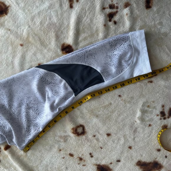 CALIA FOR CARRIE UNDERWOOD - White Crop Legging - Picture 7 of 7